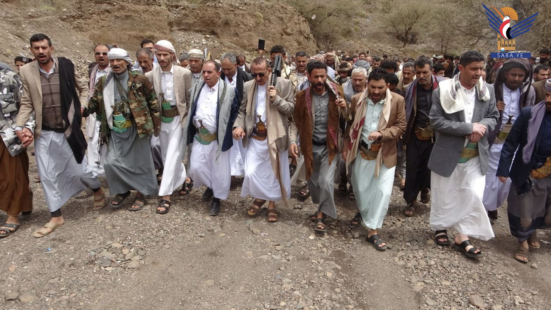 فريق من محافظة إب يطلّع على أحوال المرابطين في الضالع