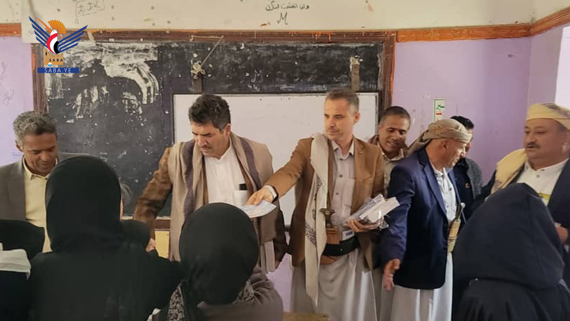 تفقد سير أنشطة الدورات الصيفية بمديرية يريم في محافظة إب