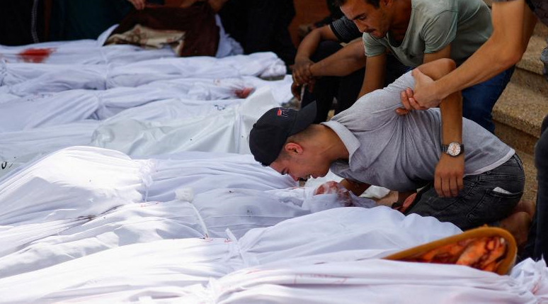استشهاد 43 فلسطينياً بنيران جيش العدو الإسرائيلي في قطاع غزة منذ فجر الاثنين