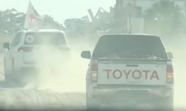 "القسام" تنشر مشاهد لانتشال جثة ضابط صهيوني في رفح