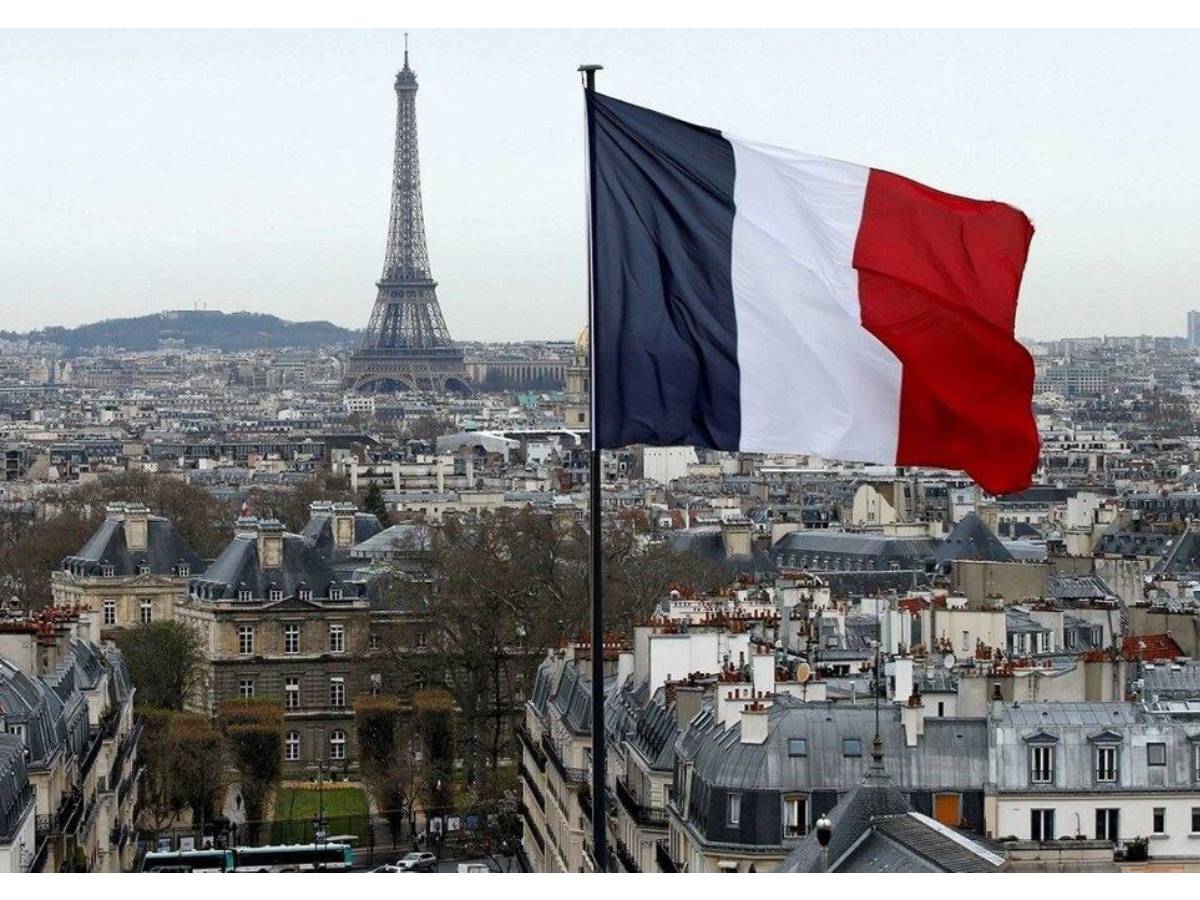 الإنتاج الصناعي في فرنسا يتراجع 0.7 % بفعل هبوط الصناعات التحويلية