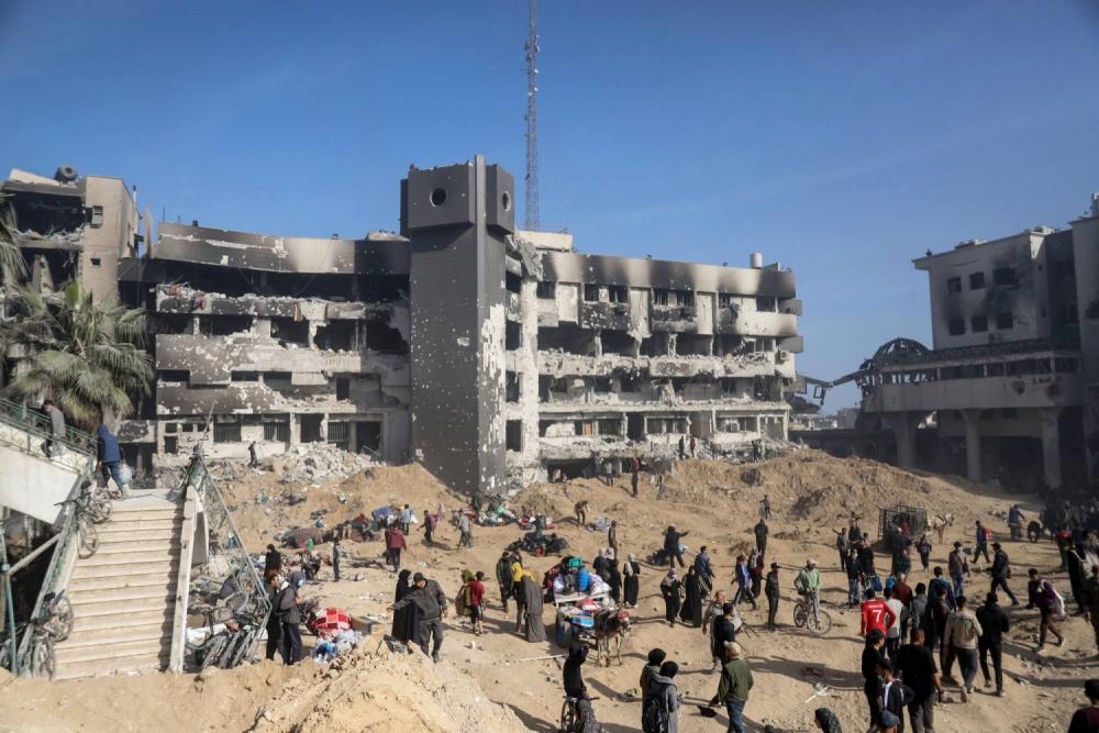 الصحة بغزة: العدو الصهيوني يطلق النار على مستشفى الصليب الأحمر بخان يونس