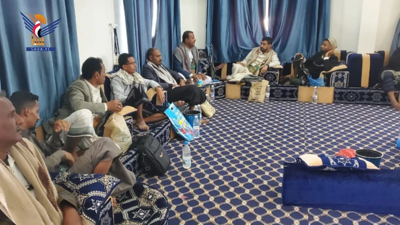 تعز.. اجتماع يناقش سبل النهوض الاقتصادي في مديرية التعزية