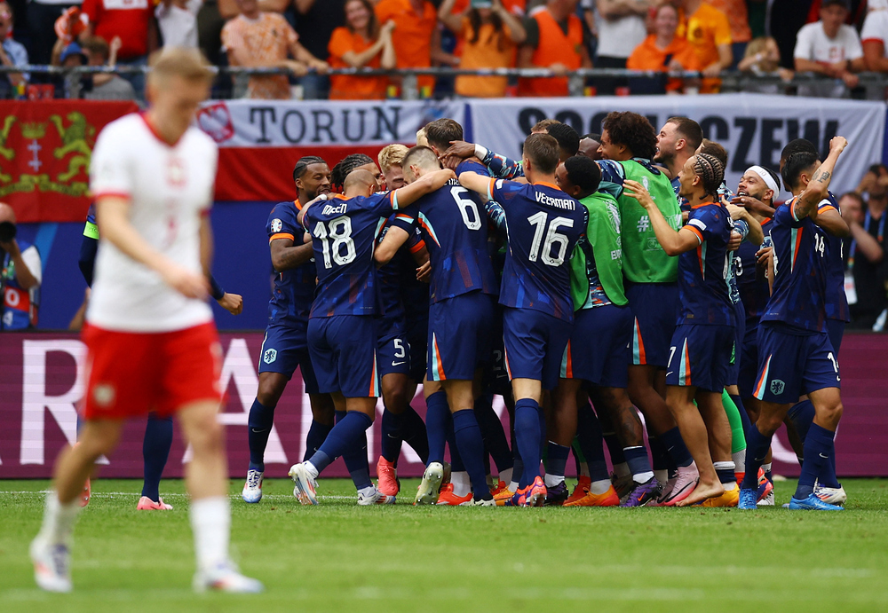 نيذرلاندز تفوز على بولندا في يورو 2024 بألمانيا 2-1
