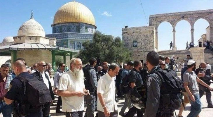 186 مستوطنًا صهيونياً وسائحًا يقتحمون المسجد الأقصى المبارك