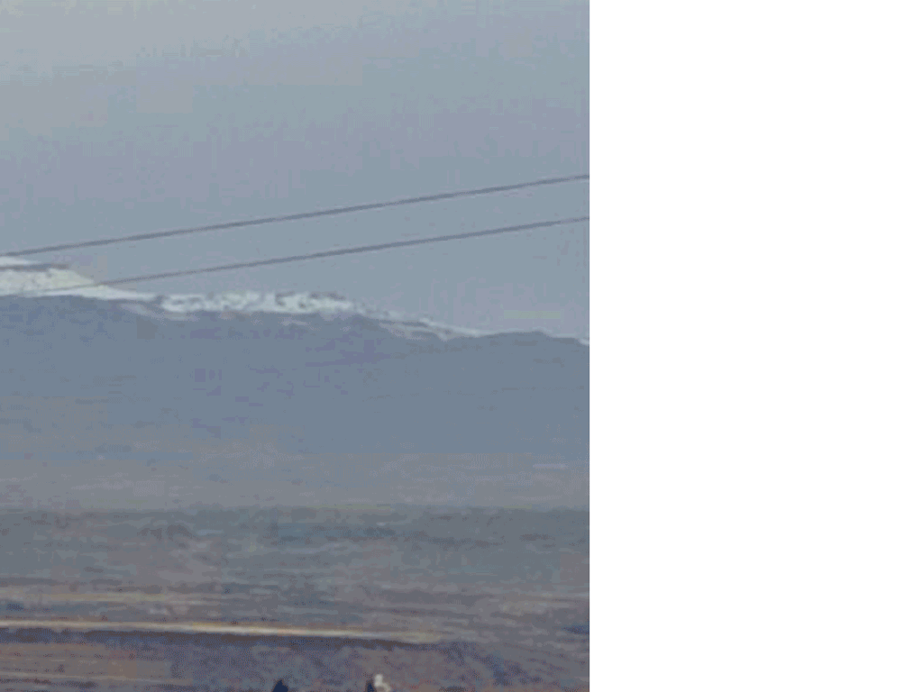 الثلوج تكسو جبل النبي شعيب غرب صنعاء الثلوج تكسو جبل النبي شعيب غرب صنعاء