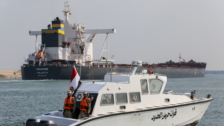 قناة السويس: 81 سفينة عبرت القناة في الاتجاهين اليوم