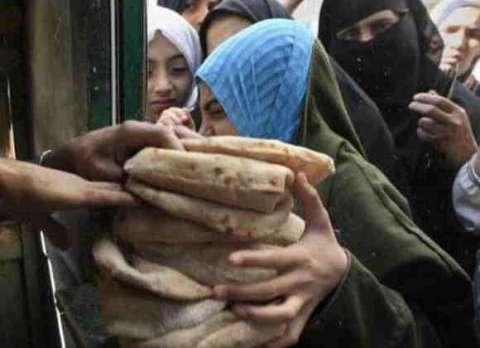 كيف تلقى المصريون حديث تحريك أسعار الخبز؟ ولماذا آثر الشيخ “كريمة “الوقوف في خندق النظام؟ كيف تلقى المصريون حديث تحريك أسعار الخبز؟ ولماذا آثر الشيخ “كريمة “الوقوف في خندق النظام؟