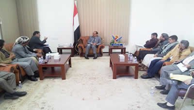 العيدروس يرأس اجتماعا لمناقشة أوضاع الاتحاد التعاوني الزراعي