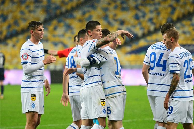دوري أبطال أوروبا: دينامو كييف الأوكراني يهزم شتورم جراتس النمساوي