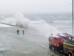 لماذا تتكرر العواصف الترابية والرعدية في الخليج؟