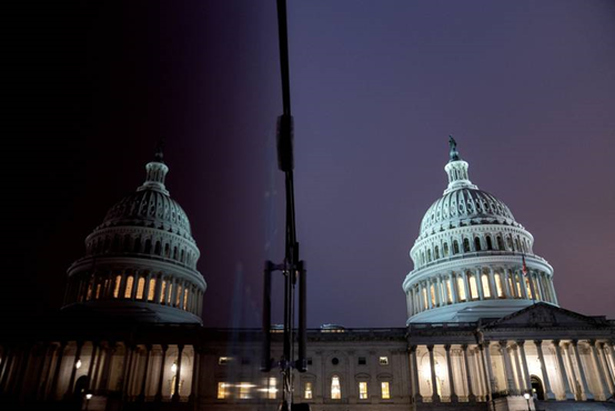 تزايد العجز الديمقراطي في أمريكا