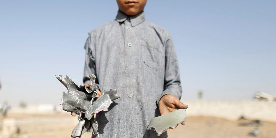 تقرير منظمة العفو الدولية عن حرب اليمن.. الإمارات تزود الميليشيات بالأسلحة تقرير منظمة العفو الدولية عن حرب اليمن.. الإمارات تزود الميليشيات بالأسلحة