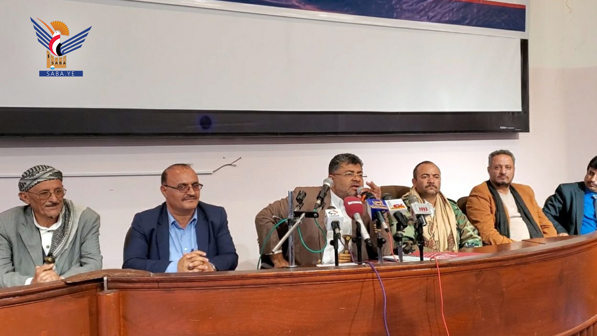 الحوثي يترأس لقاءً بقيادات جامعة ذمار والجامعات الأهلية