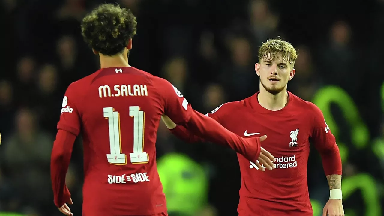 أرسنال يتعادل مع ليفربول ويعزز صدارته للدوري الإنجليزي