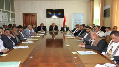 الجنيد يرأس اجتماعا لمناقشة آلية تنفيذ الرؤية الوطنية في القطاعين الزراعي والسمكي