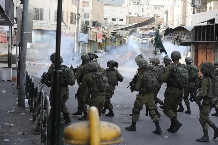 إصابة فلسطيني برصاص العدو الصهيوني شرقي مدينة غزة