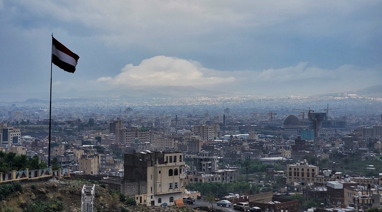السلطة المحلية بأمانة العاصمة تبارك عملية طوفان الأقصى