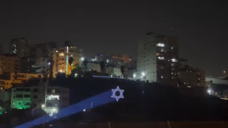 قطعان المستوطنين يستفزون الفلسطينيين بمخيم شعفاط في القدس المحتلة