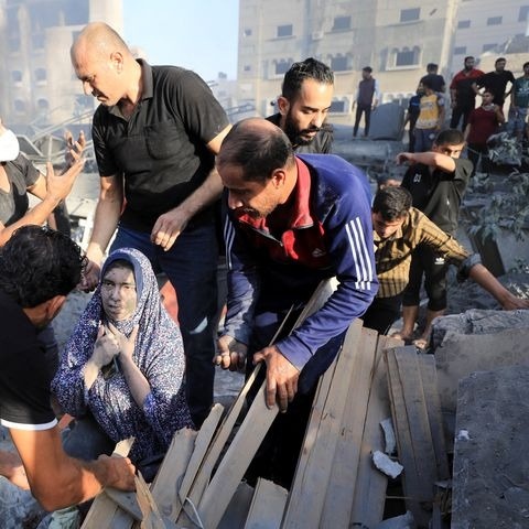 استشهاد 292 فلسطينيا خلال الـ 24 ساعة في غزة