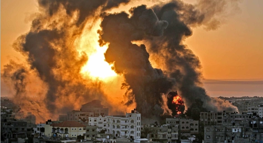 استشهاد وجرح العشرات من الفلسطينيين بينهم صحفية في اليوم الـ 73 من العدوان على غزة