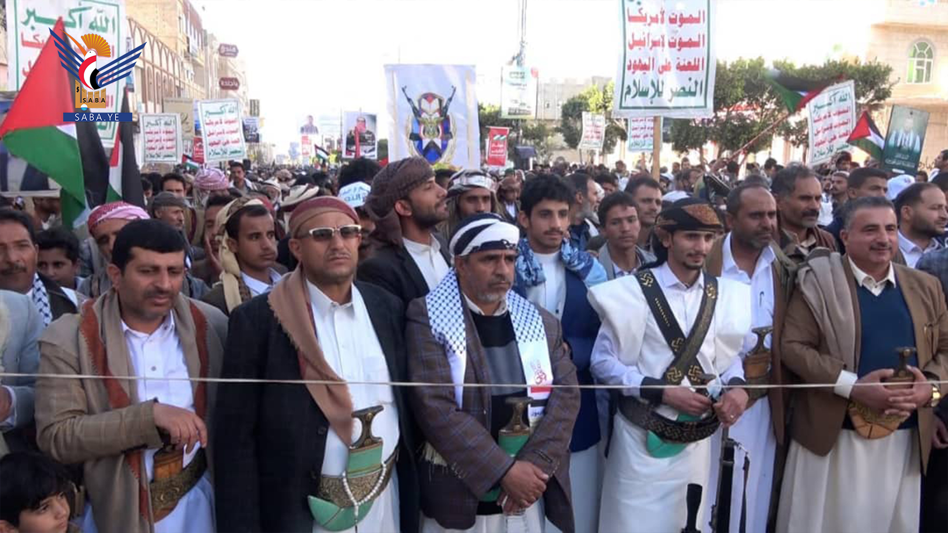 مسيرة حاشدة بعمران في مسيرة “تحالف حماية السفن الإسرائيلية لا يرهبنا”