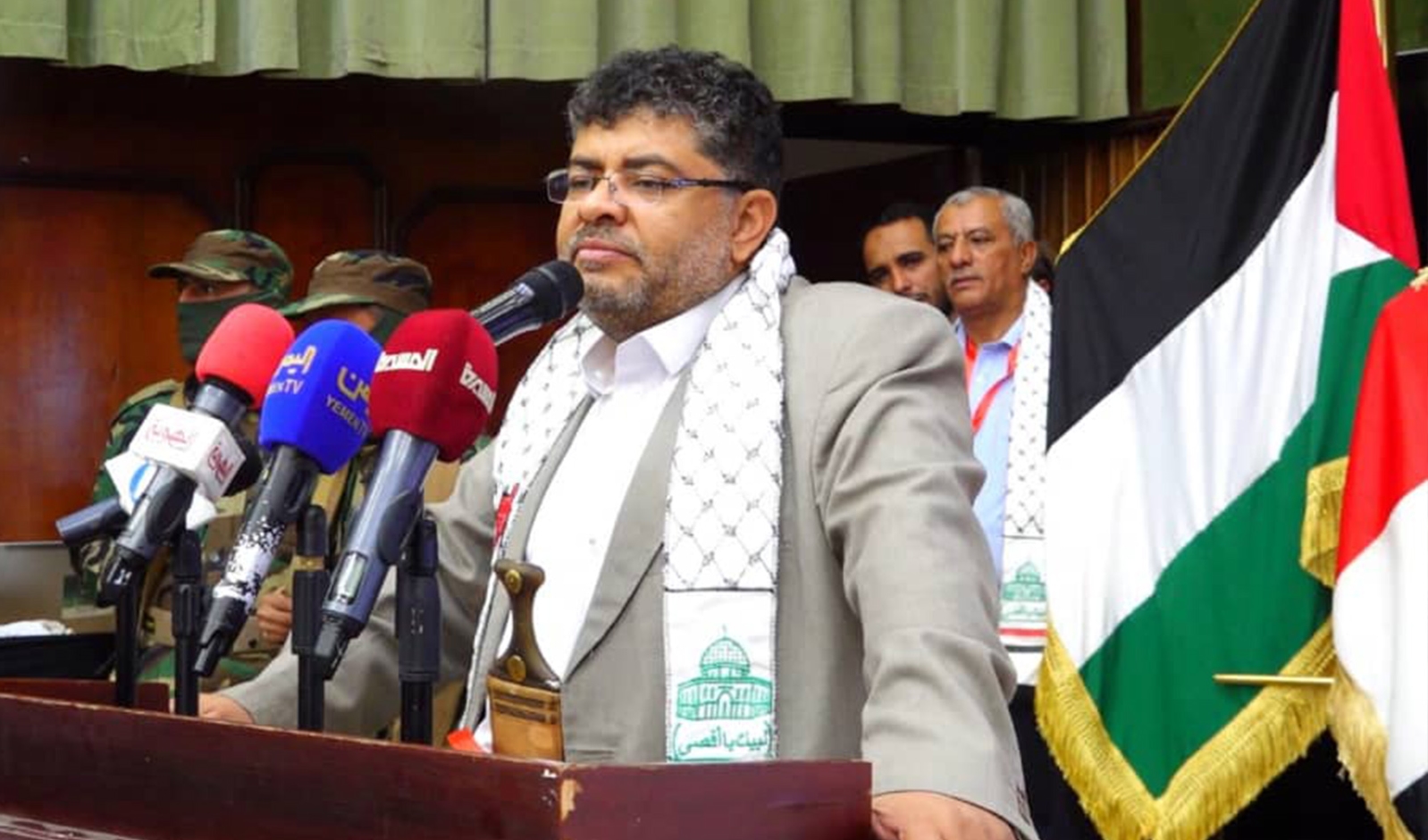  محمد علي الحوثي يدعو هولندا إلى عدم الانجرار لمعركة في البحر الأحمر