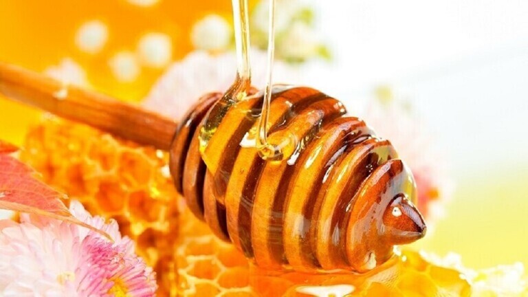 هل يصبح العسل ساما بعد التسخين؟ هل يصبح العسل ساما بعد التسخين؟