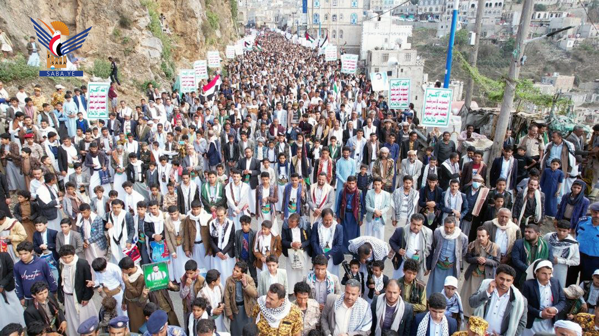 أبناء حجة يحتشدون في 24 ساحة بمسيرات “مسارنا مع غزة .. قدماً حتى النصر” 