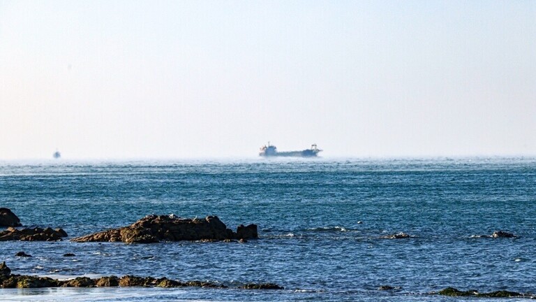 اصطدام سفينتين عسكريتين فلبينية وصينية في بحر الصين الجنوبي