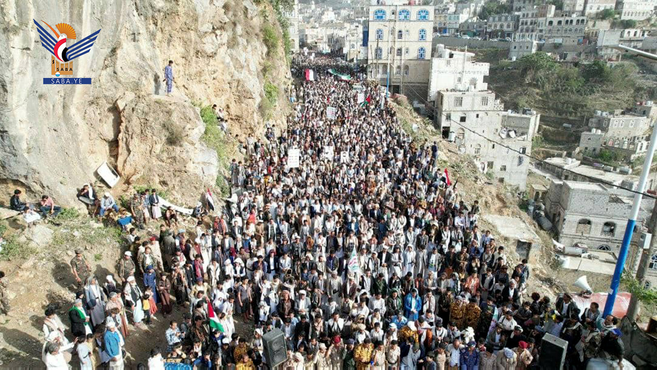 حجة.. حشود غير مسبوقة في مسيرات “رمضان اليمن طوفان ينتصر لغزة”