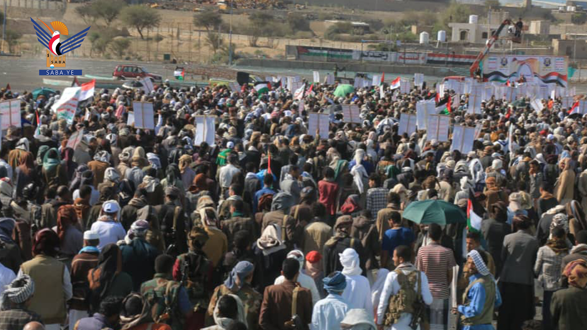 مسيرتان بساحتي الرسول الأعظم في التعزية والكمب بمقبنة تضامناً مع الشعب الفلسطيني