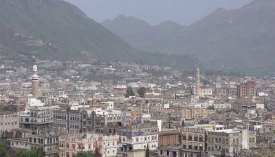 تشييع جثمان الشهيد العقيد عقيل ماطر بصنعاء تشييع جثمان الشهيد العقيد عقيل ماطر بصنعاء