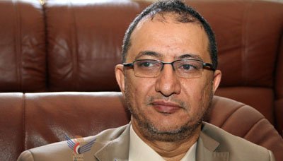 وزير المياه والبيئة يؤكد الحرص على التوسع بالخارطة المائية بالحديدة وزير المياه والبيئة يؤكد الحرص على التوسع بالخارطة المائية بالحديدة