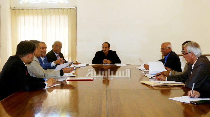 وزير الأشغال يناقش مع قيادة بنك الإسكان خطط البنك الاستثمارية