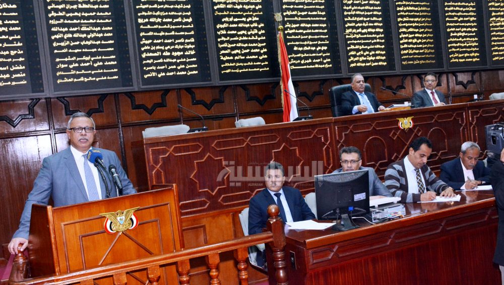 النواب يستمع إلى تعقيب أعضاء المجلس على مصفوفة الإجراءات الحكومية