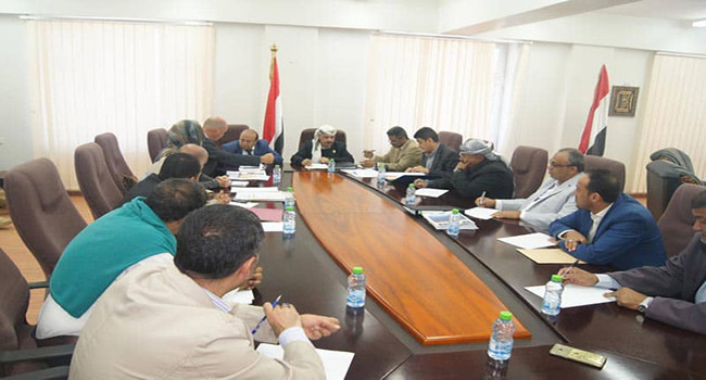 النقل تناقش المصفوفة التنفيذية لإعادة تأهيل ميناء الحديدة