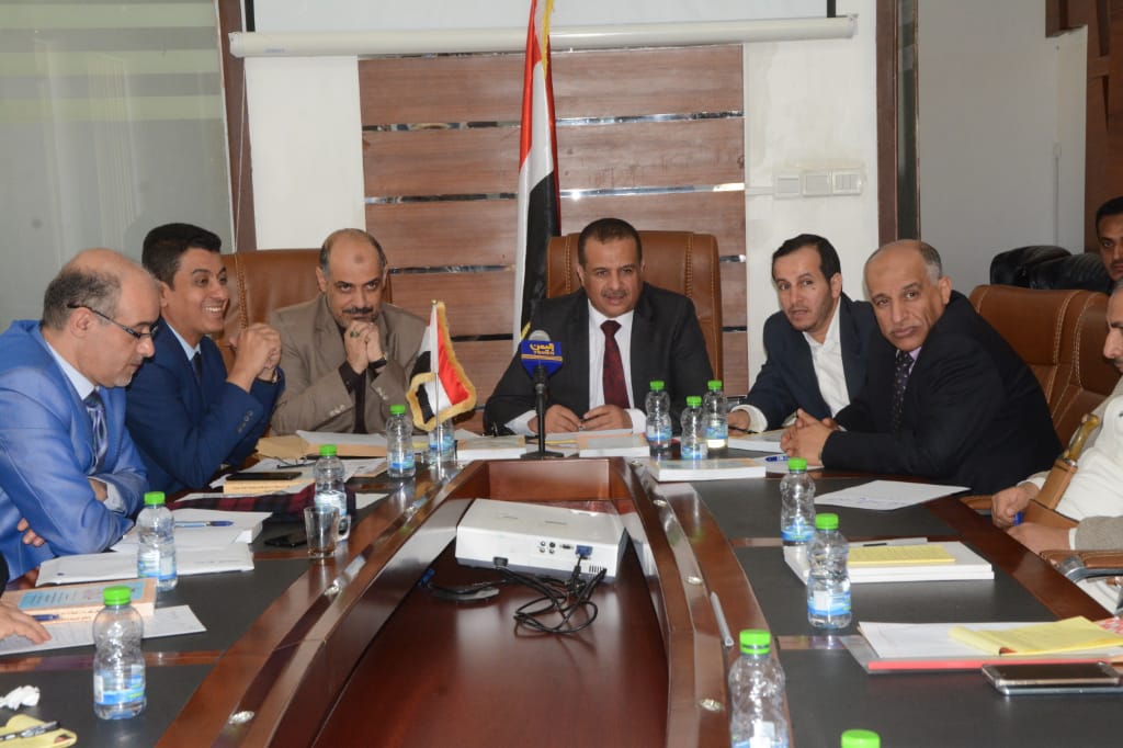 مناقشة آليات التعاون المشترك بين وزارتي الصناعة والنقل