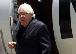 المبعوث الأممي إلى اليمن يغادر مطار صنعاء الدولي