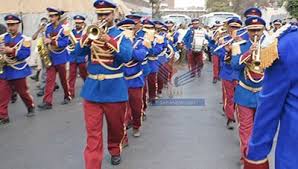 الموسيقى العسكرية تجوب شوارع العاصمة ابتهاجاً بنجاح عملية البنيان المرصوص