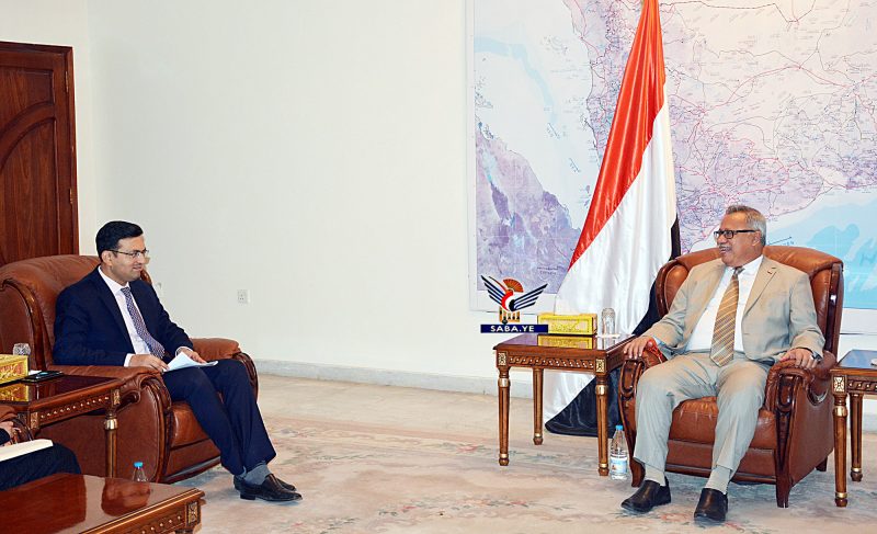 رئيس الوزراء يناقش مع رئيس فريق برامج اليونسيف التعاون في المجال الانساني