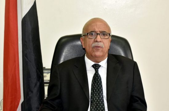 الرهوي يعزي وزير الدولة ورئيس هيئة الزكاة بوفاة شقيقتهما