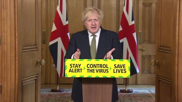 قصص الموت في زمن كورونا وتساؤلات حول السياسة البريطانية إزاء الوباء قصص الموت في زمن كورونا وتساؤلات حول السياسة البريطانية إزاء الوباء