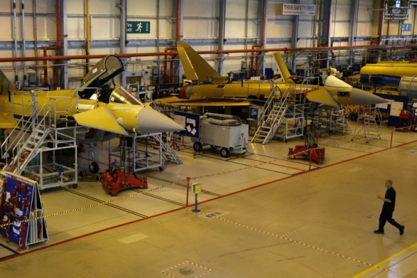 بريطانيا تستأنف بيع الأسلحة للسعودية رغم المخاوف