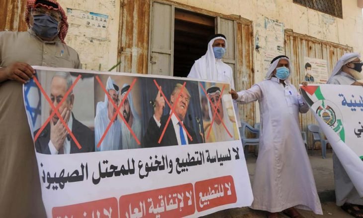 مَن قصّ شريط سباق التطبيع في الخليج العربي؟ مَن قصّ شريط سباق التطبيع في الخليج العربي؟