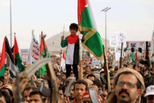 نخب يمنية وعربية لـ"السياسية": نثمن مواقف اليمن وندعو أحرار المحور إلى نصرة غزة