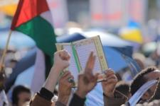 استجابة لله وغضبا للقرآن الكريم