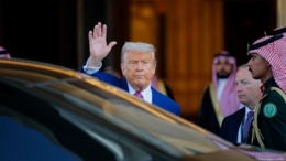 دونالد ترامب وأنظمة العربان!