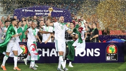 مدرب منتخب الجزائر “بطل كأس العرب” يكشف عن قائمته لكأس أمم إفريقيا