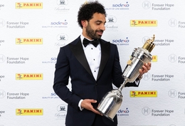 المصري محمد صلاح يفوز بجائزة أفضل لاعب في الدوري الإنجليزي